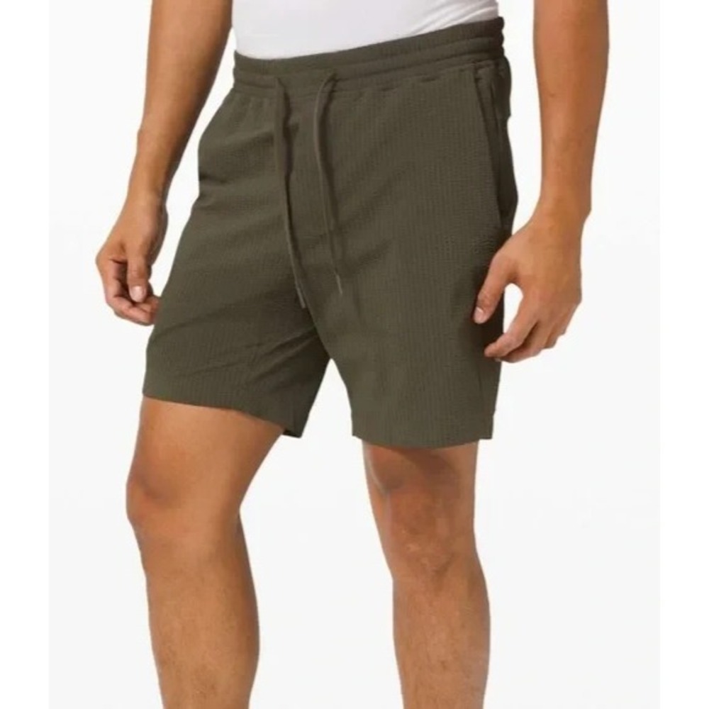 Men's Seersucker Drawstring Shorts Olive Green Zip Pockets Pull On Size Small